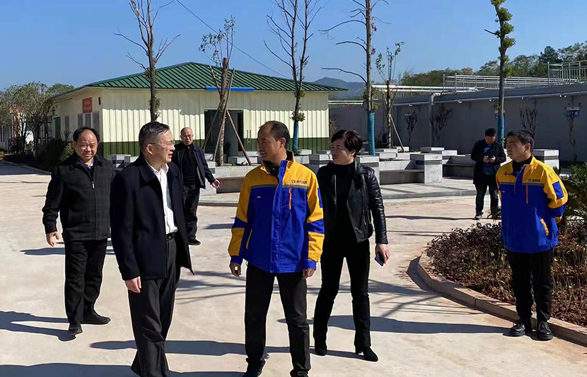 江西省生態(tài)環(huán)境廳黨組成員、副廳長龍剛一行蒞臨挺進(jìn)環(huán)保和樂新村污水處理站視察調(diào)研